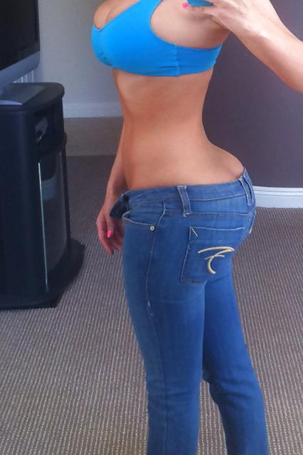 15P Ass in jeans