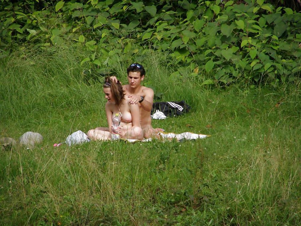 25P Sex near a lake (public)