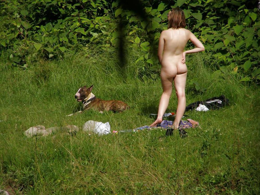 25P Sex near a lake (public)