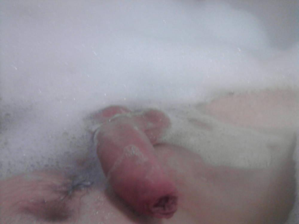 25P In the bath