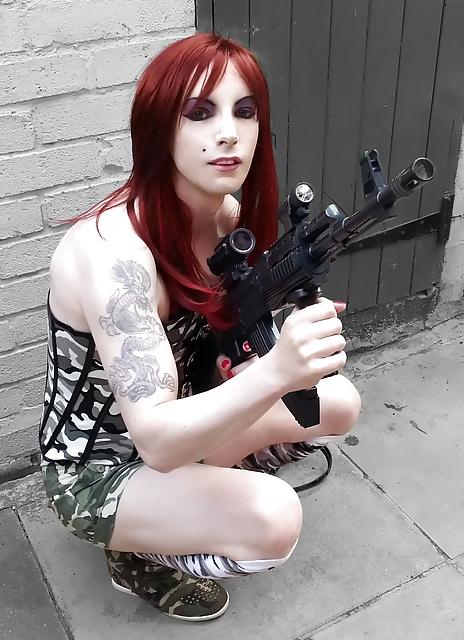 18P Tranny Army Girl Supersatin ( AKA PrettyKitty )