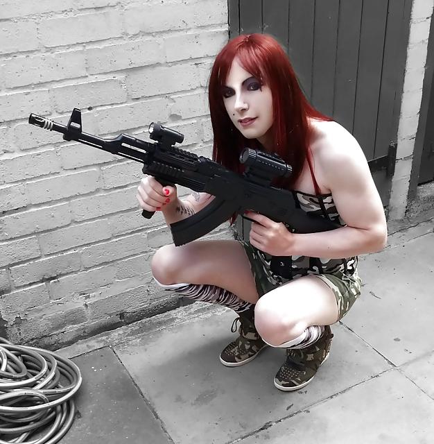 18P Tranny Army Girl Supersatin ( AKA PrettyKitty )