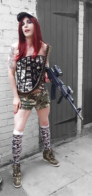 18P Tranny Army Girl Supersatin ( AKA PrettyKitty )