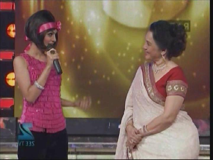 25P ASHA PAREKH BIG WIDE HIPS & BIG FAT ROUND ASS