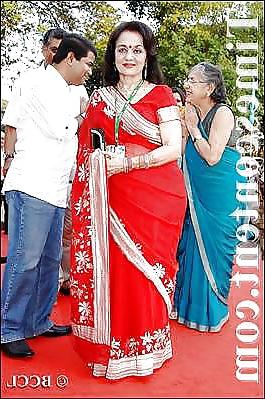 25P ASHA PAREKH BIG WIDE HIPS & BIG FAT ROUND ASS
