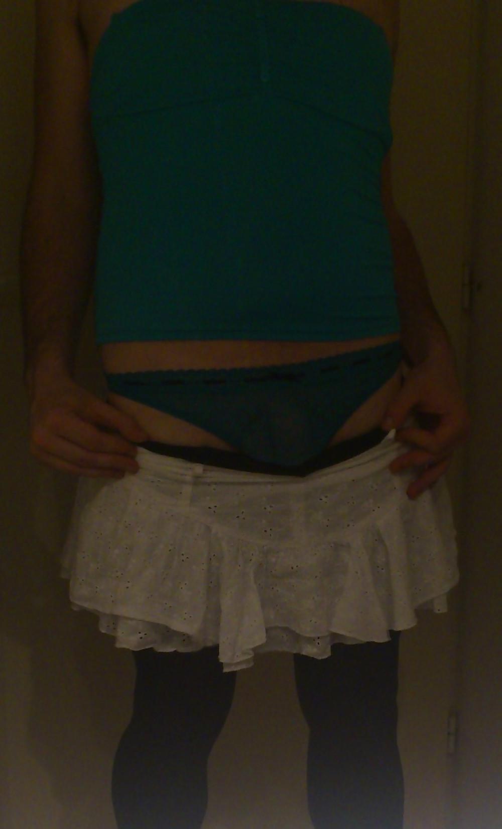 8P Green thong