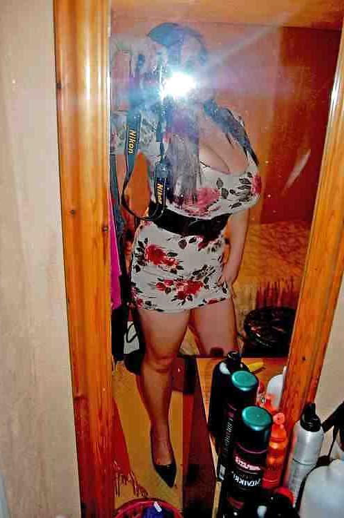 25P Hoes in da mirror Vol3