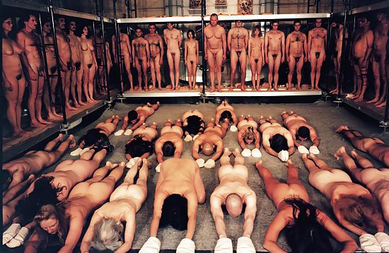 25P STAGE NUDITY