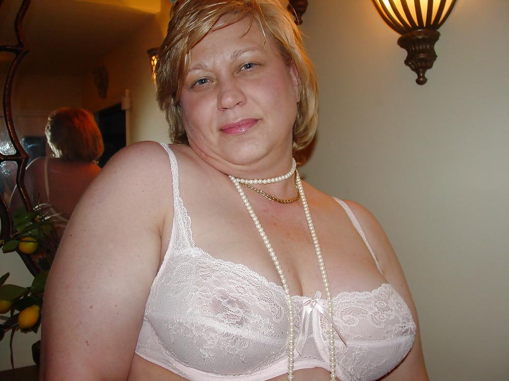 15P Buttercup showing off in a sexy white outfit