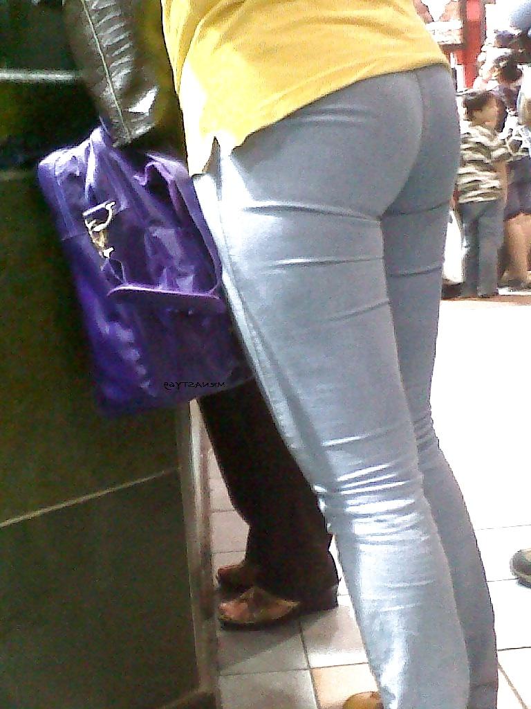 16P Wives In Tight Jeans With Big Asses
