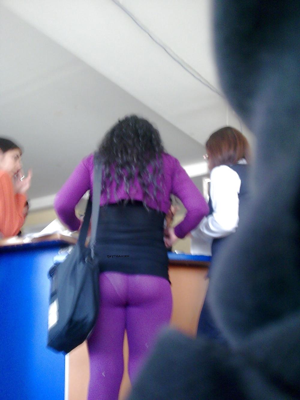 16P Wives In Tight Jeans With Big Asses