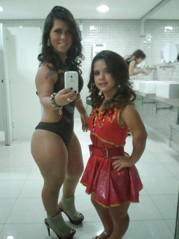 14P Sexy Brazilian Midget