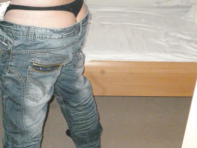 10P More thongs and jeans