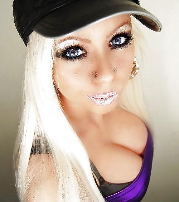 25P Bimbo's