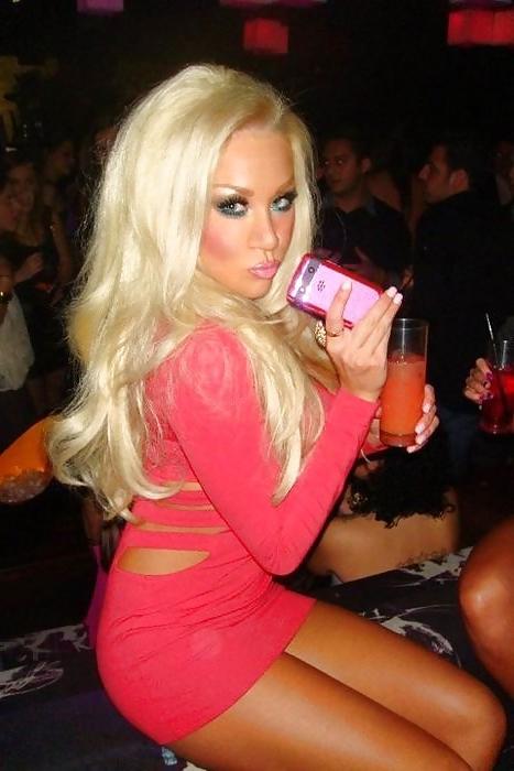 25P Bimbo's