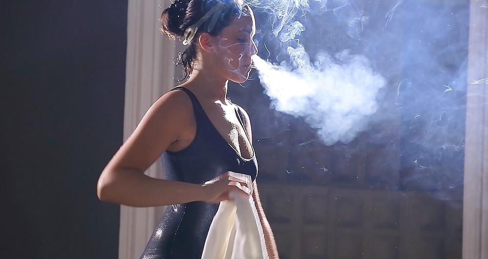25P Glamour Smoking: Teresa