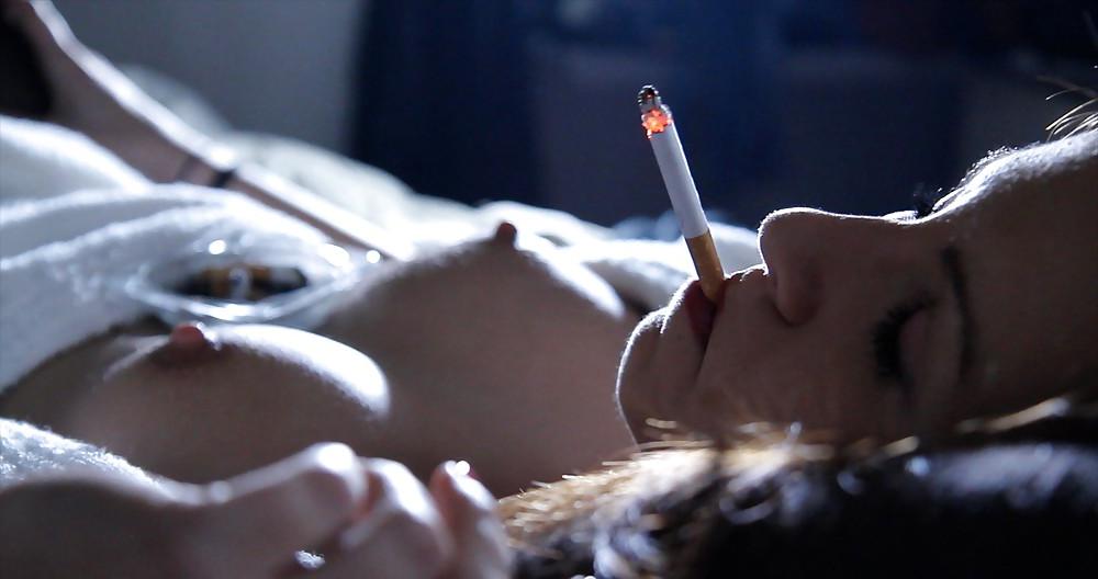 25P Glamour Smoking: Rebecca