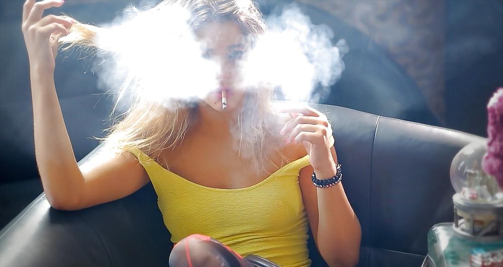 25P Glamour Smoking: Rym