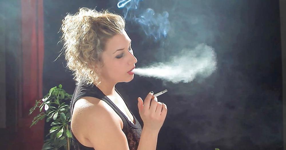 25P Glamour Smoking: Soroaya