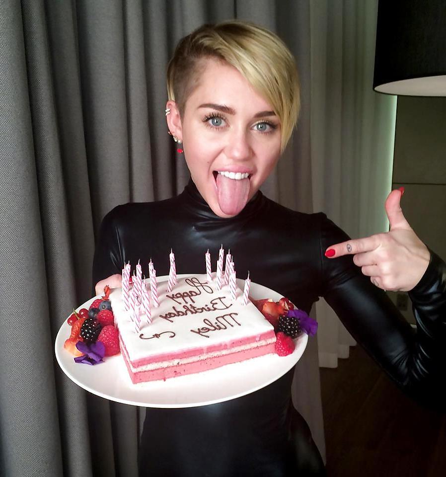 4P 21st Birthday of Miley Cyrus today! Happy Birthday Miley!