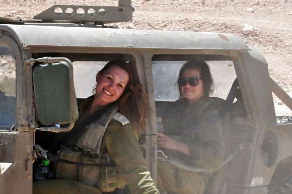 25P Jewish women