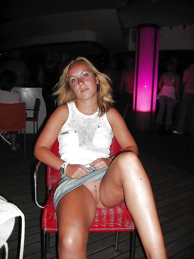 18P Public Show -466-