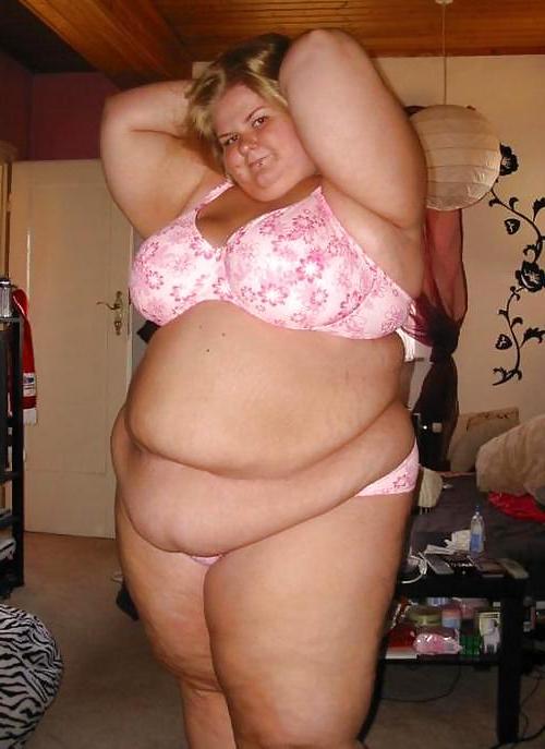 25P Big Fat Huge BELLIES