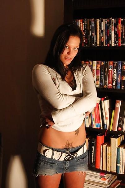 25P Beautys in Jeans -  No porn, but sexy