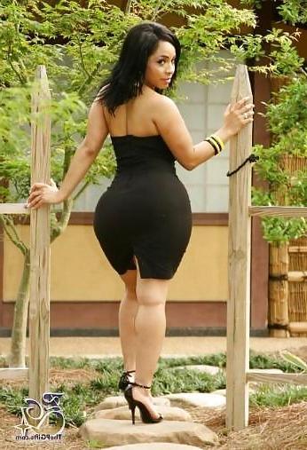 25P The Sexiest Curvy Women 