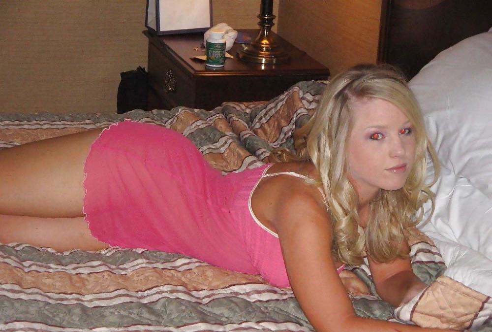 25P Hot Military Wife