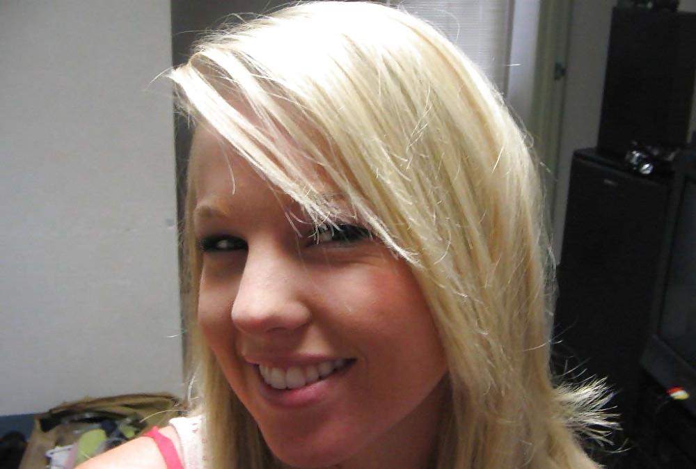 25P Hot Military Wife