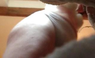 16P Wife in bathroom