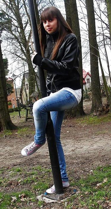 25P Königinnen in Jeans LLXVII