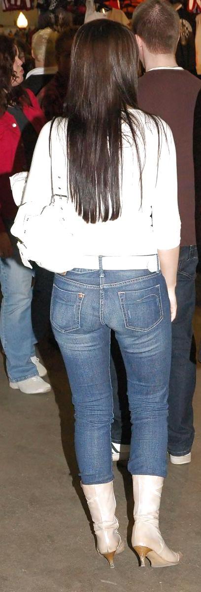 25P Königinnen in Jeans LLXVII