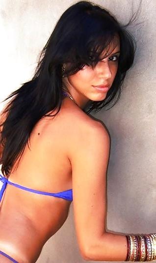 25P Hot Brazilian Brunette