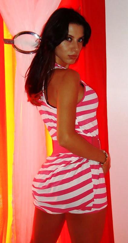 25P Hot Brazilian Brunette