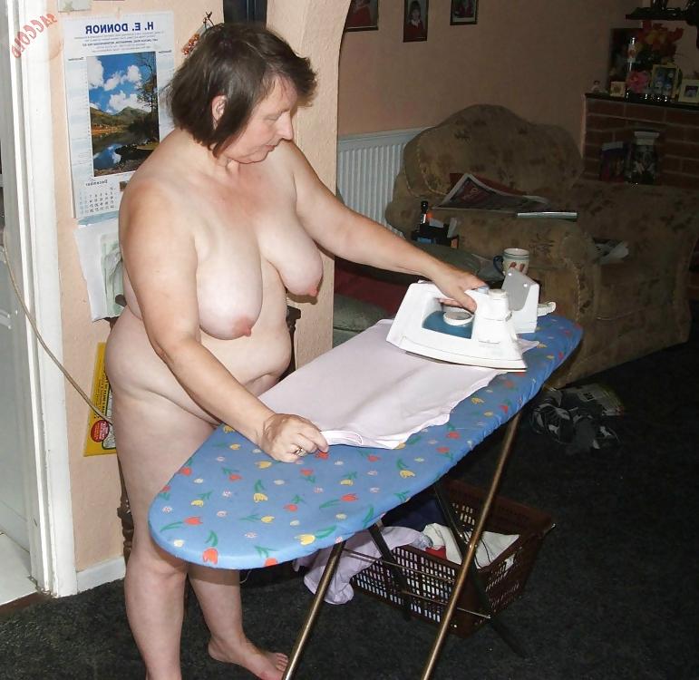 20P Mature women with saggy tits 14.