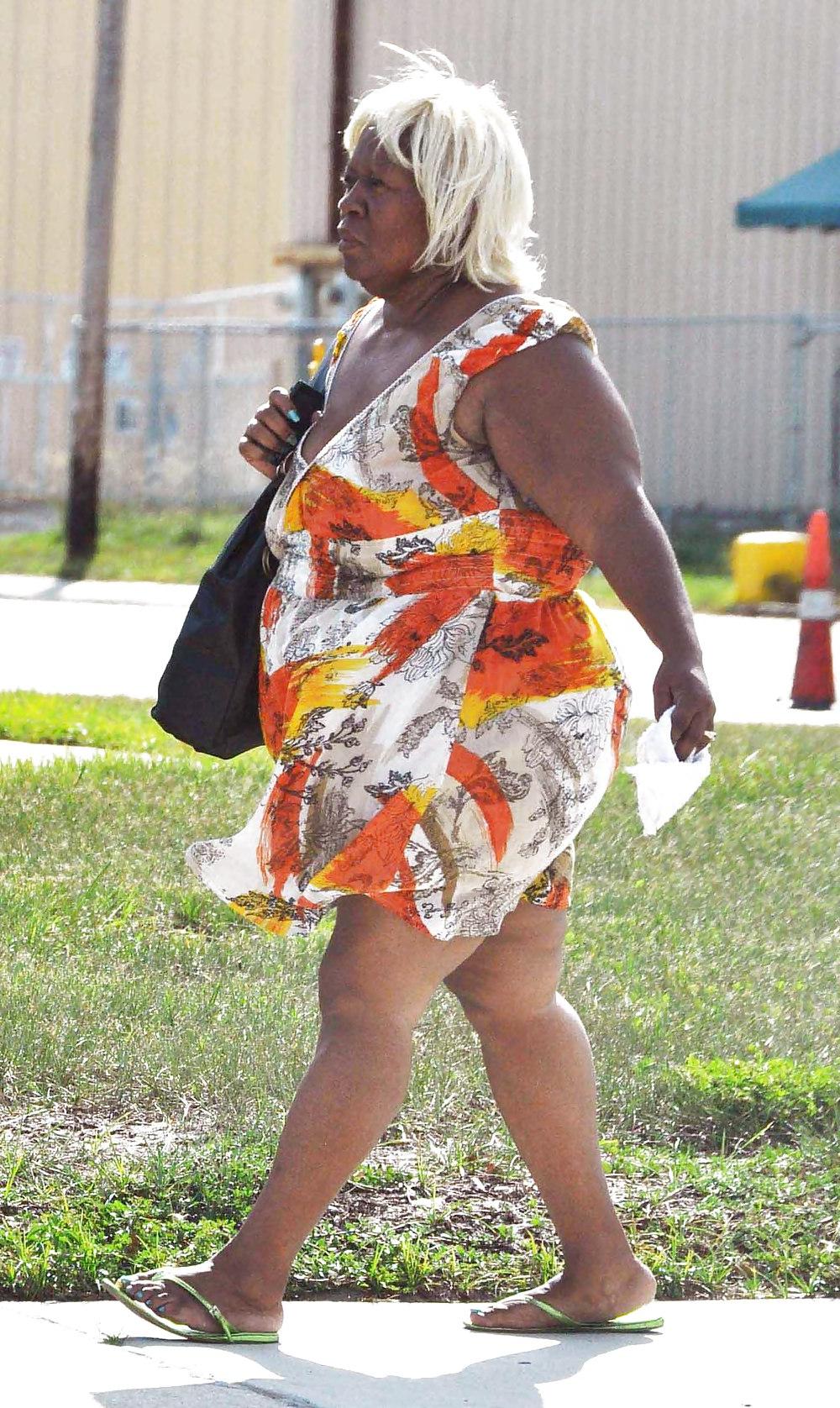 7P Fat Black Hooker