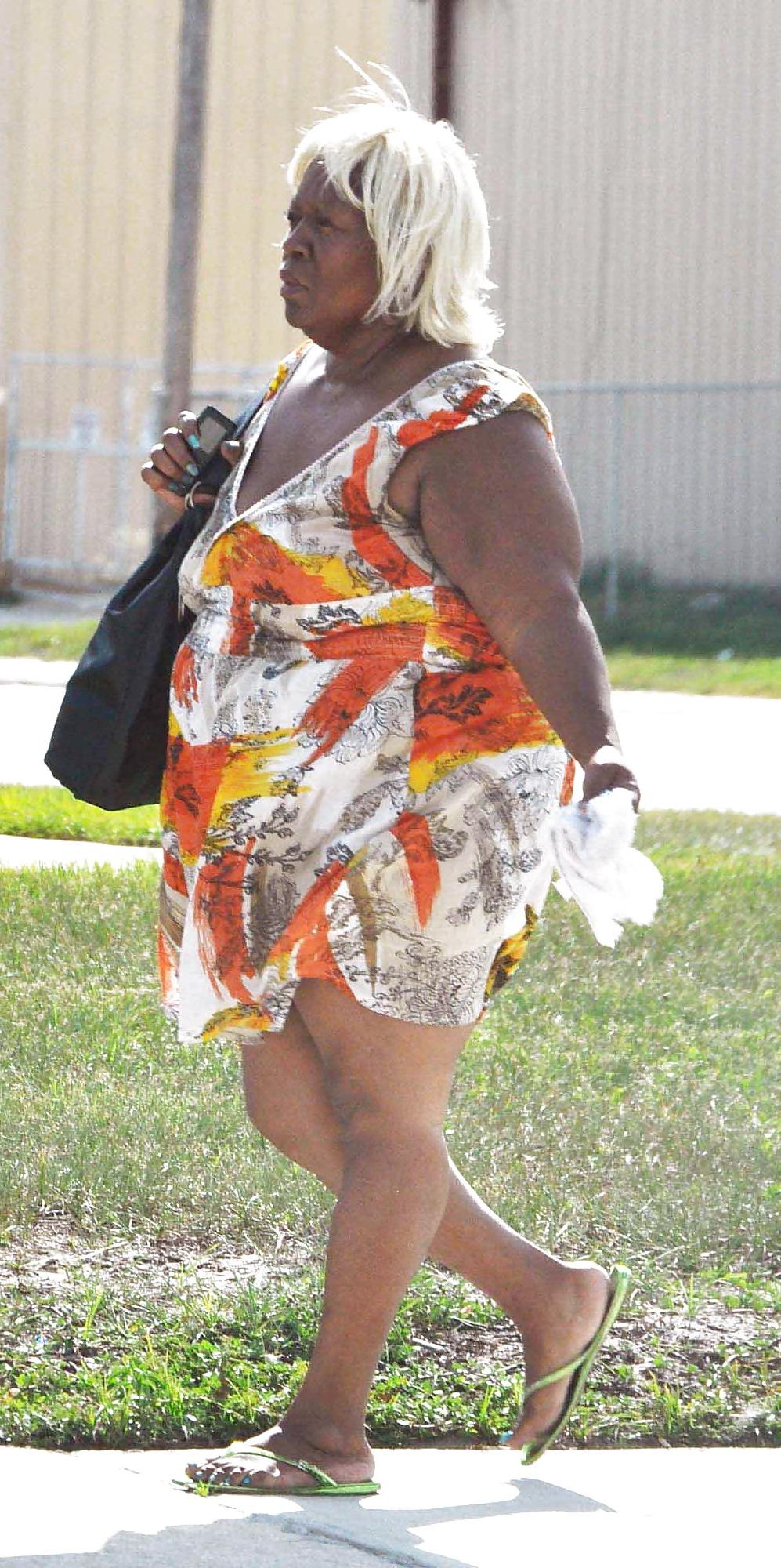 7P Fat Black Hooker
