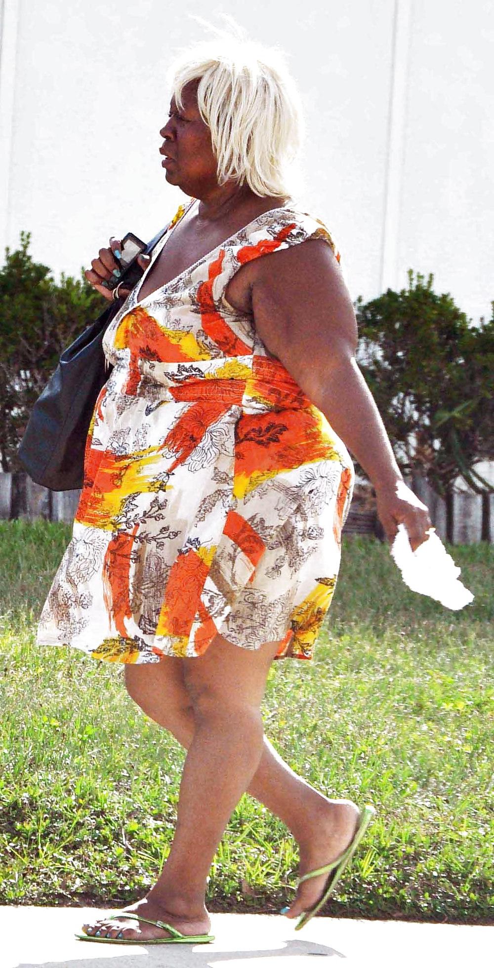 7P Fat Black Hooker