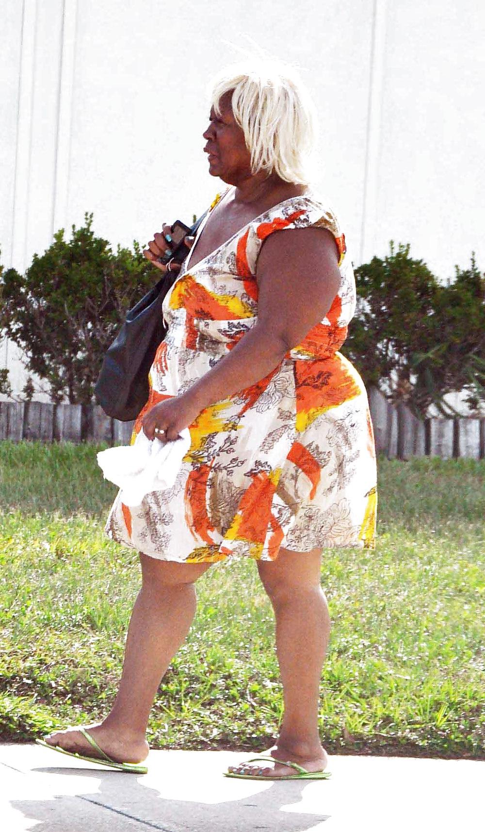 7P Fat Black Hooker