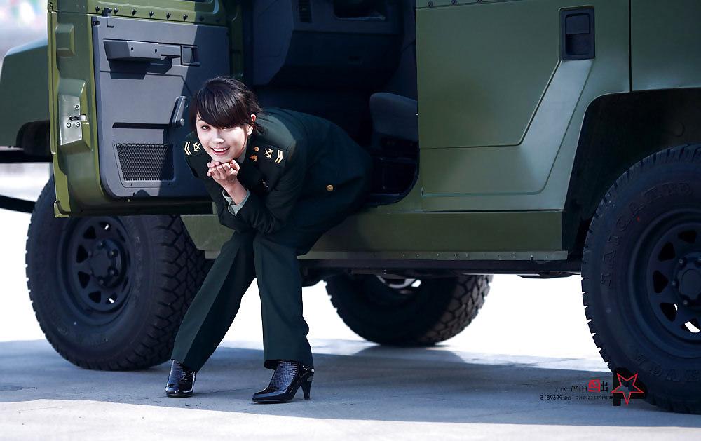 25P Army Girls