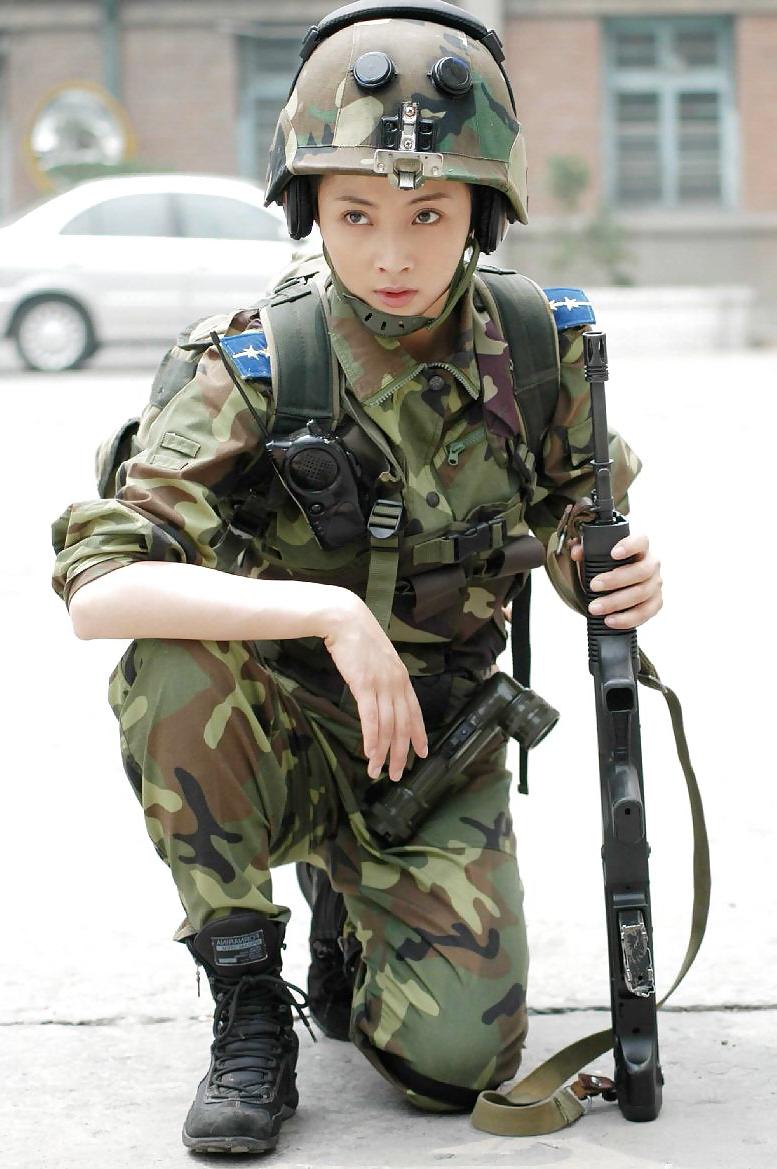 25P Army Girls