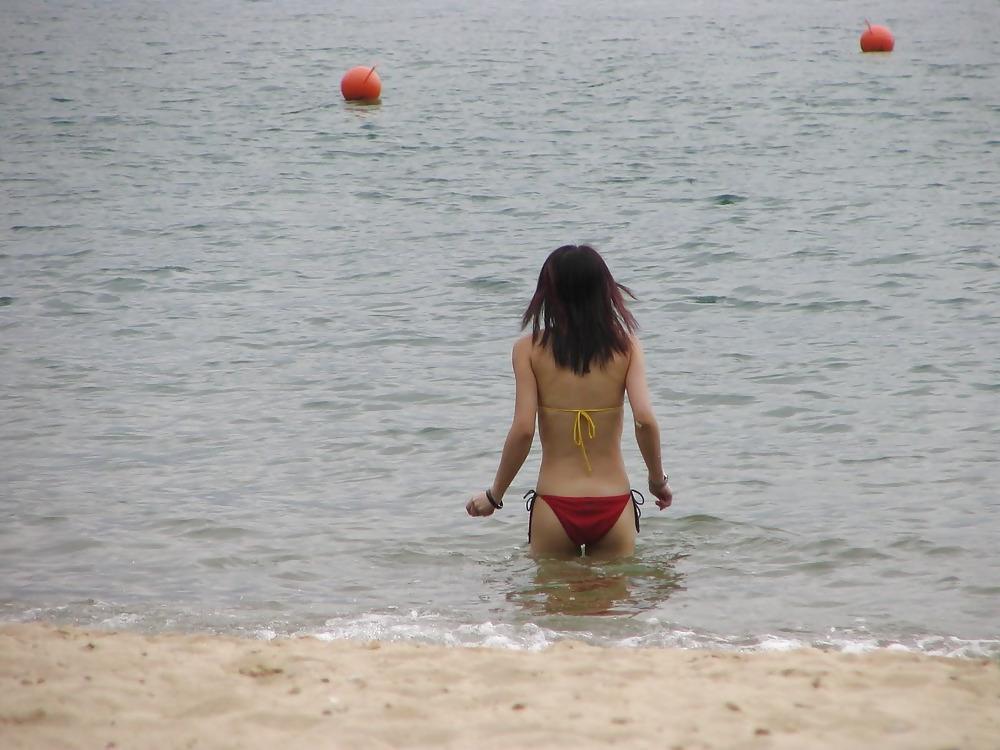 25P Sweet beach babe from HK