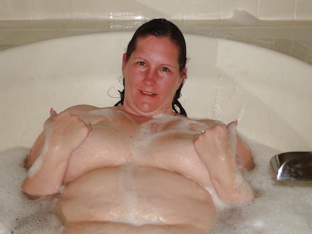 16P My chubby in the bathroom