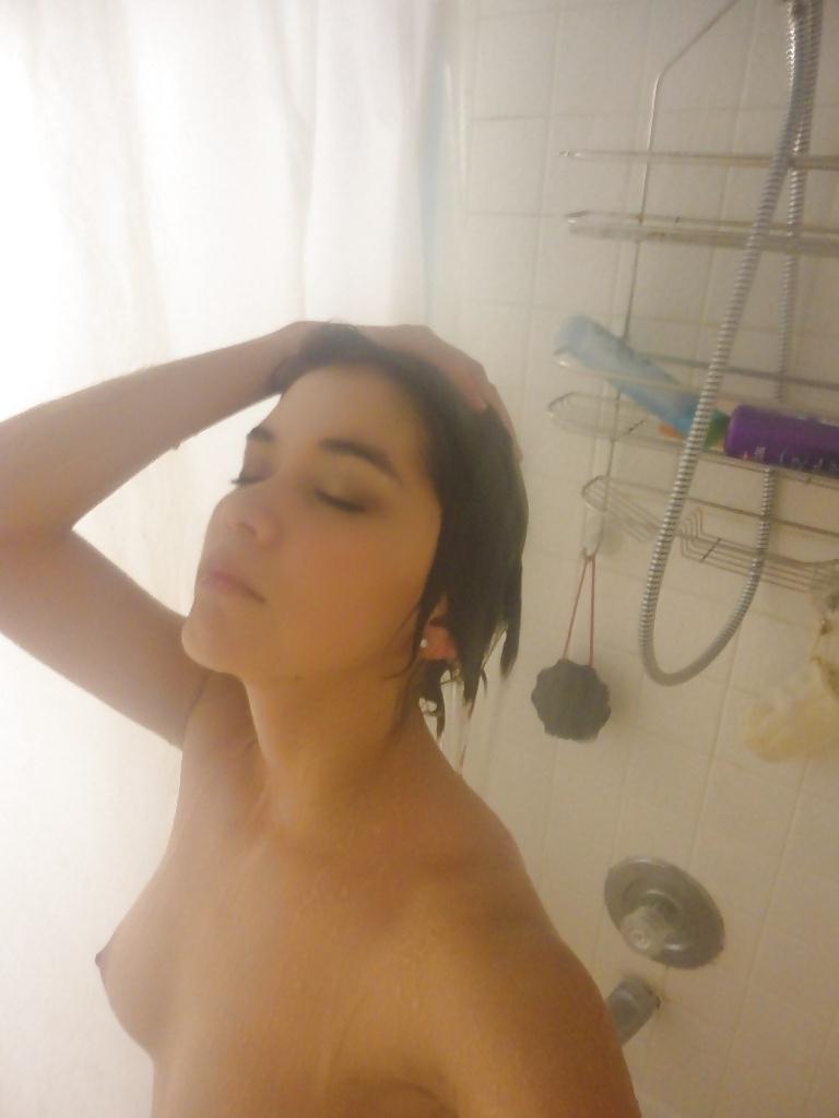 22P Found On The Web - 24 (Bathroom and Shower)