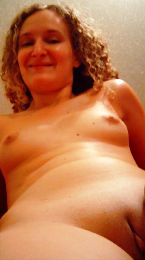 25P German red-haired teen girl with tits and shaved pussy