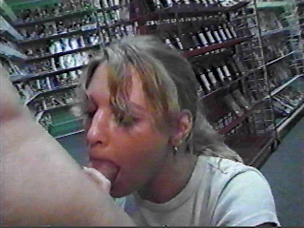 25P Porn Store Suck Off