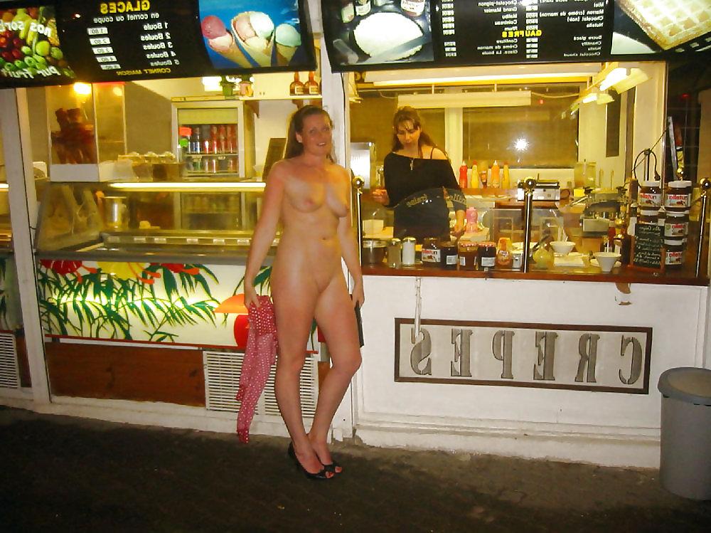 18P Public Show -475-