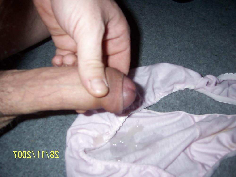 11P Wifes underwear pantys jerk of